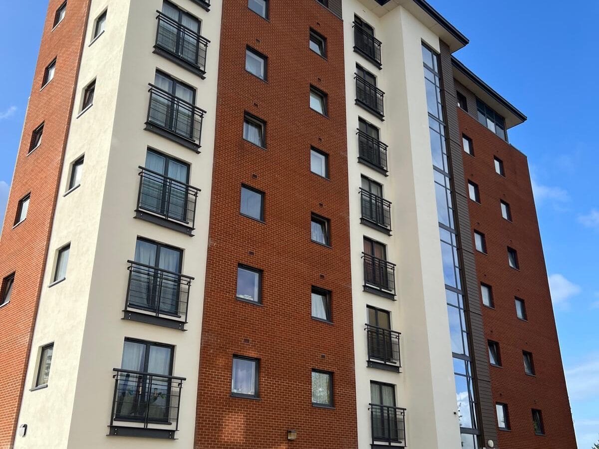 galleon house 01