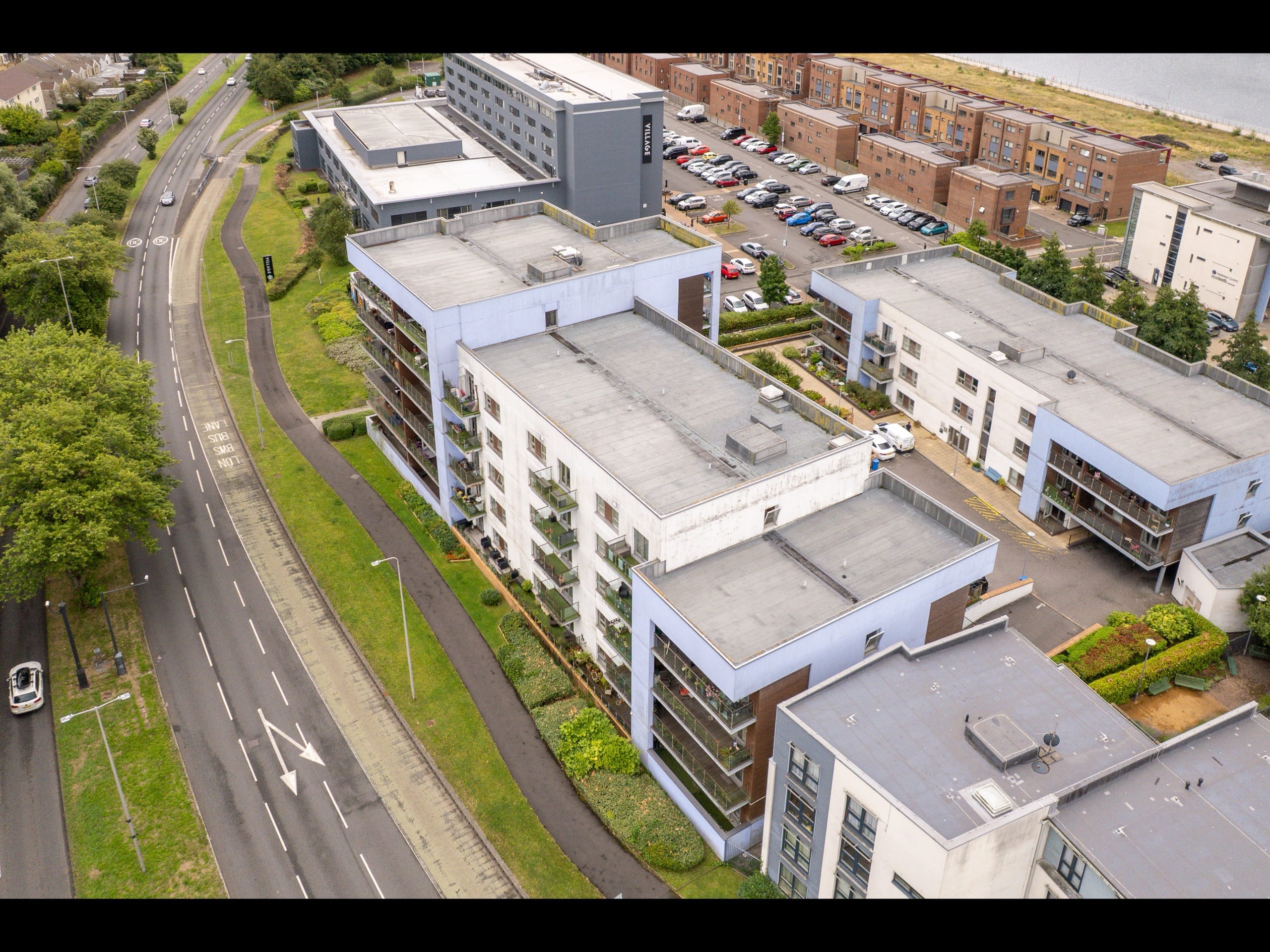 mariners court 02